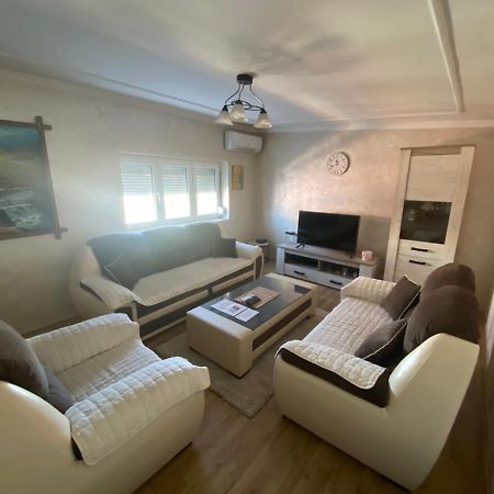 Apartman Niksic Apartment Luaran gambar